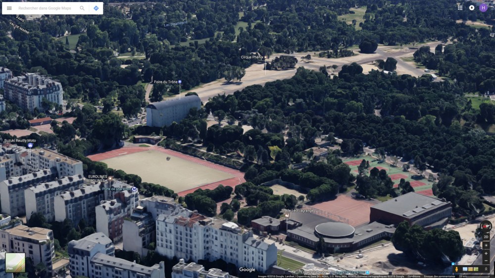 On pose un bâtiment. Si personne ne bronche on rase leur stade.
